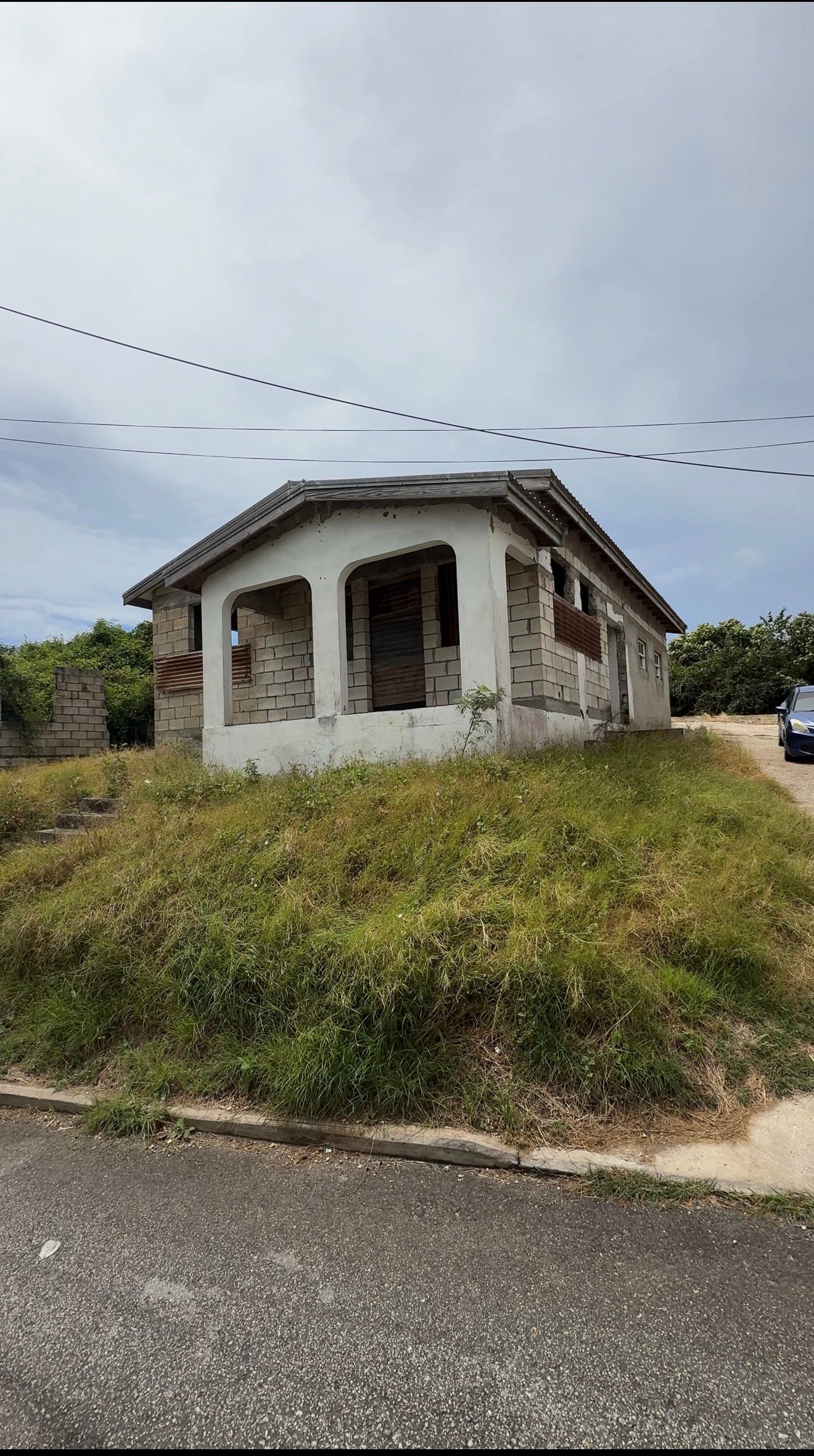 Renovation Opportunity on 5,500 sq ft Lot Frenches, St. George