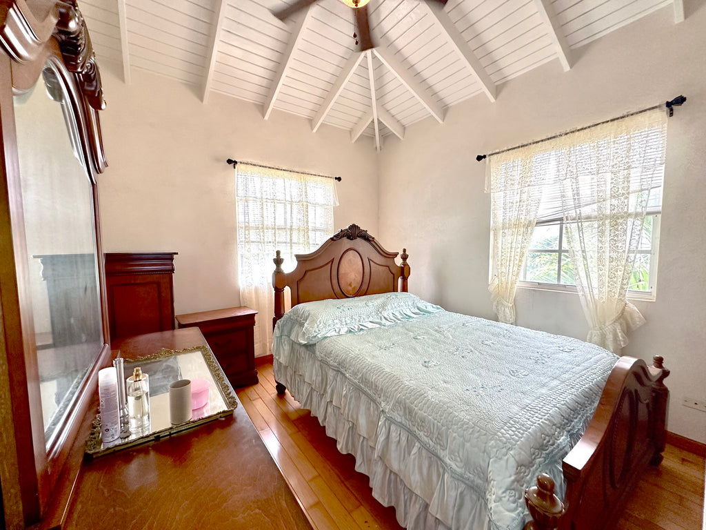 Salem Heights, 2 Bedroom Apartment Attached