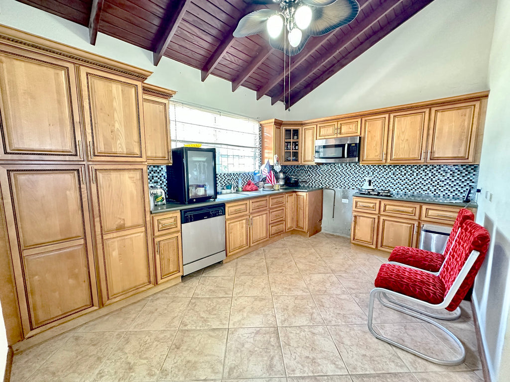 Salem Heights, 2 Bedroom Apartment Attached